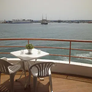 Cristianmar Apartment